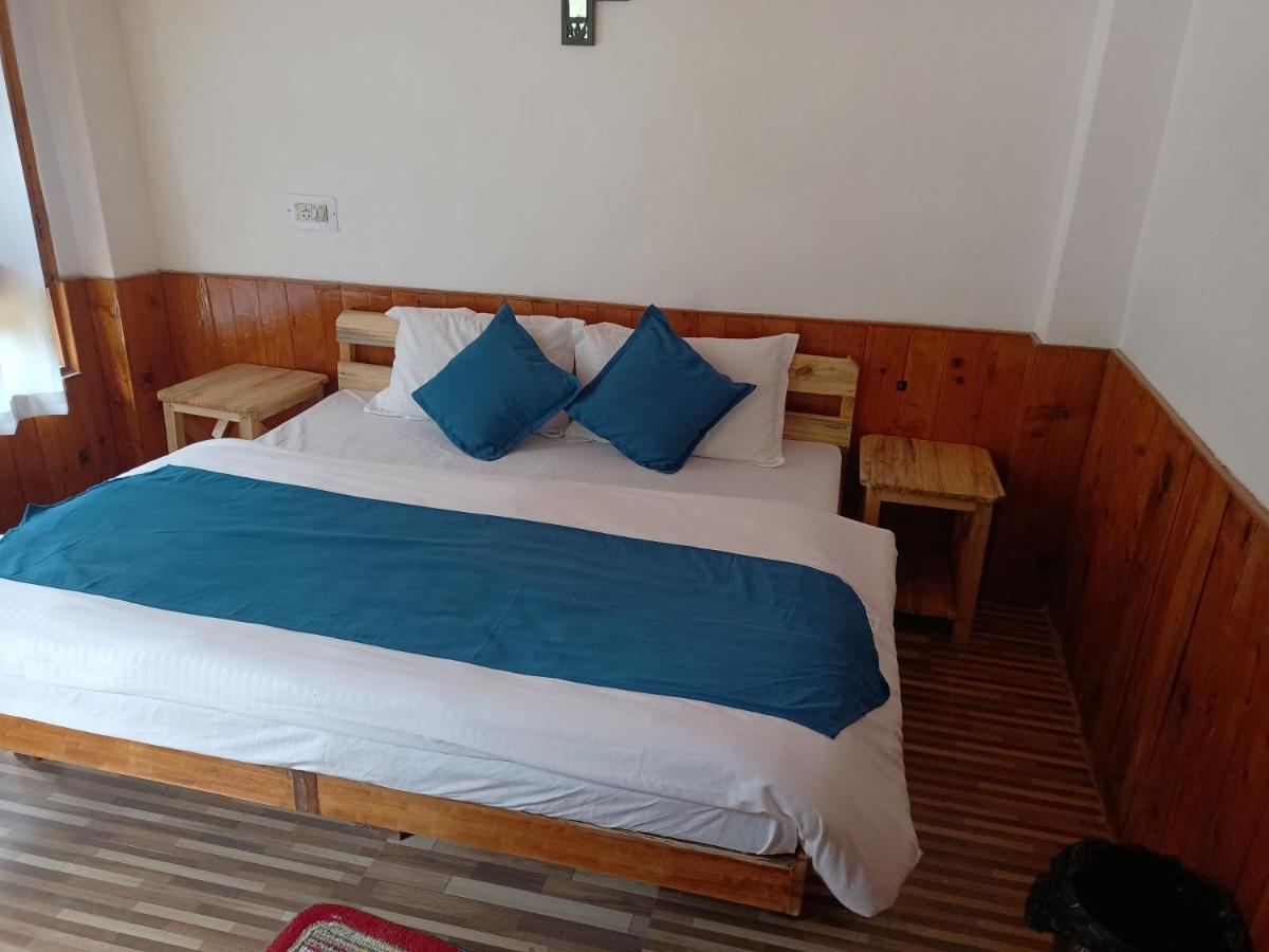 Jibhi Highness River Side Hotel Екстериор снимка