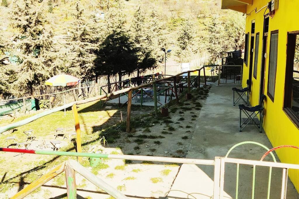 Jibhi Highness River Side Hotel Екстериор снимка