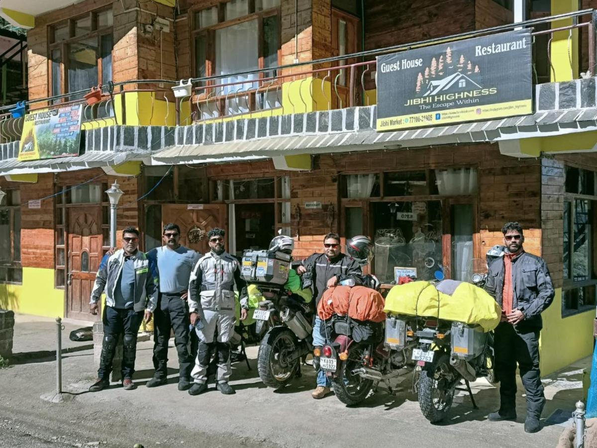 Jibhi Highness River Side Hotel Екстериор снимка
